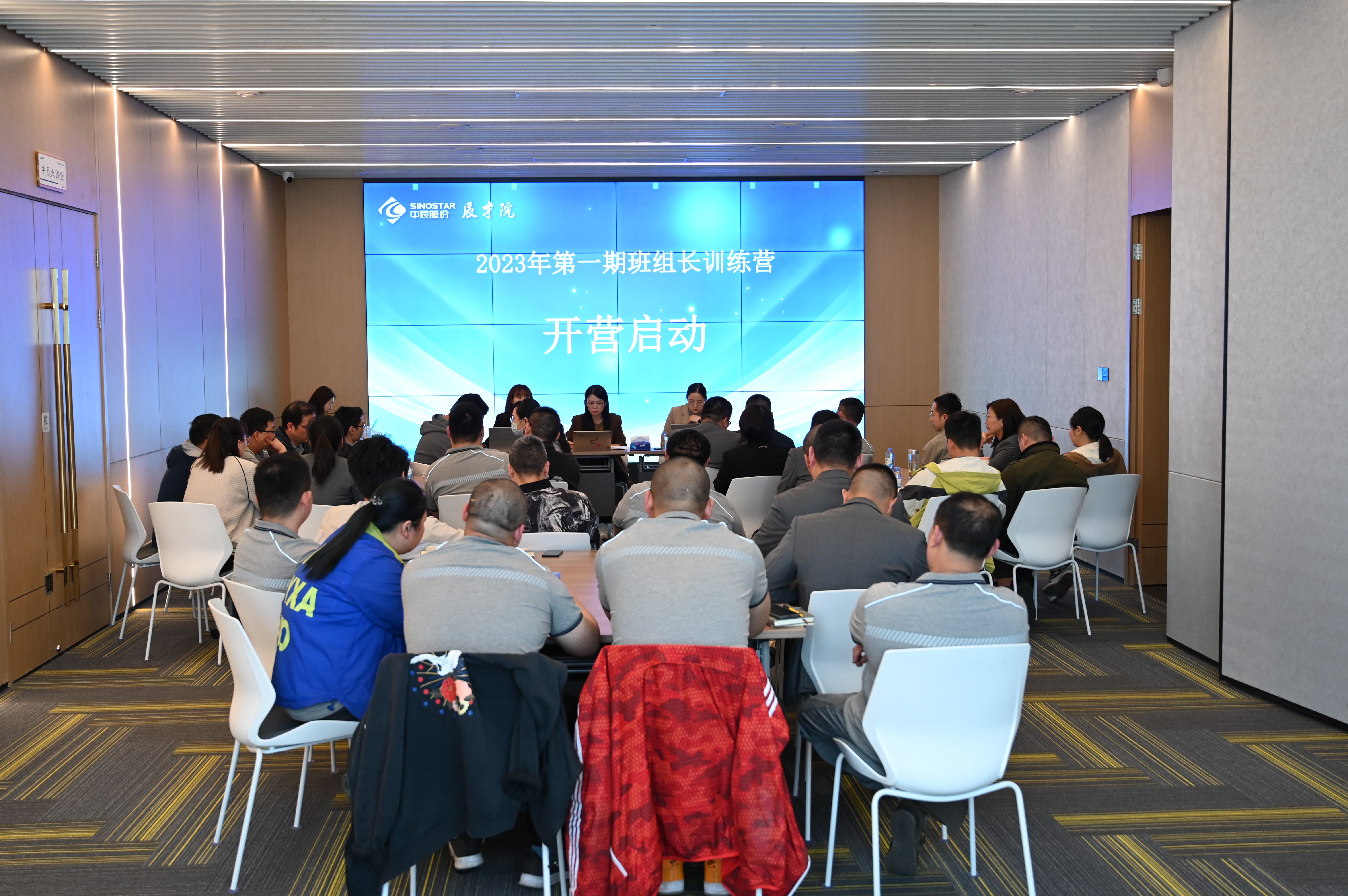 ܰ೤׿Խ|18luck׽ܰ鳤ѵӪӪ