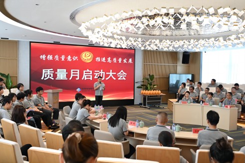 ǿʶ ƽ@18luckɷٿ2023ꡰ¡˶