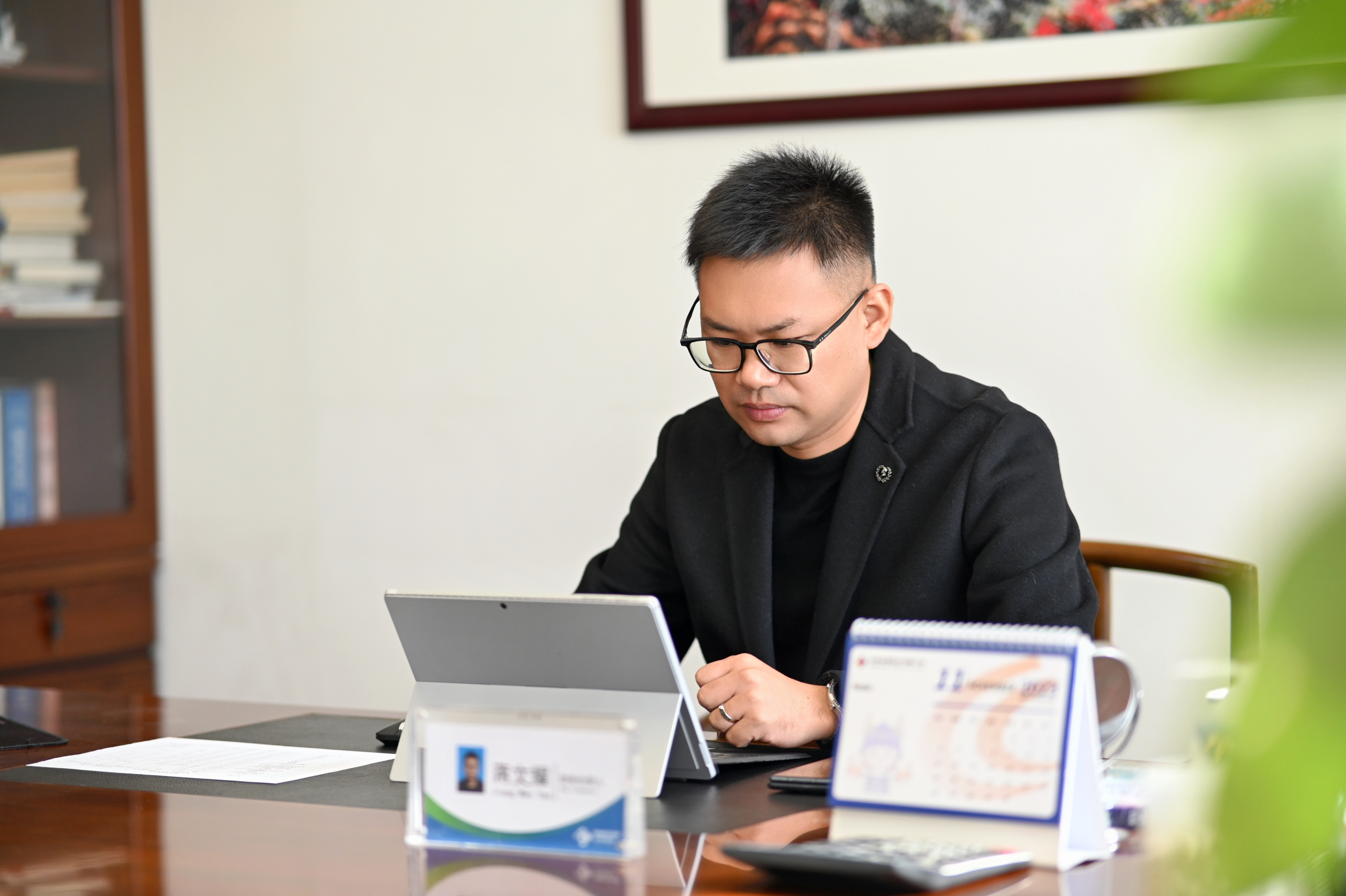 רح18luckɷݲ˽ҫרҵֵ